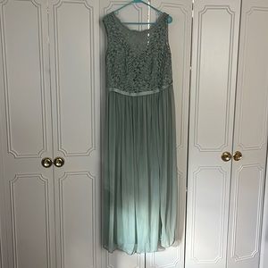 David’s Bridal Size 18 bridesmaids dress